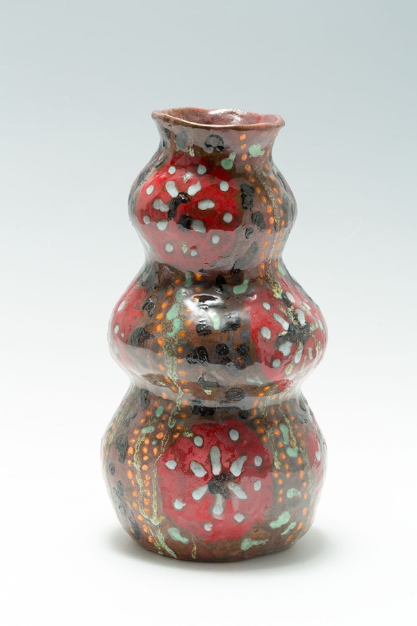 Floral pattern vessel, image 1
